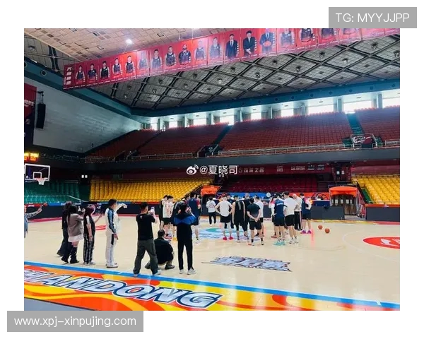 CBA-深度看点：鲁媒 山东男篮缺“带头大哥” 追根溯源还是实力稍逊一筹_24直播网
